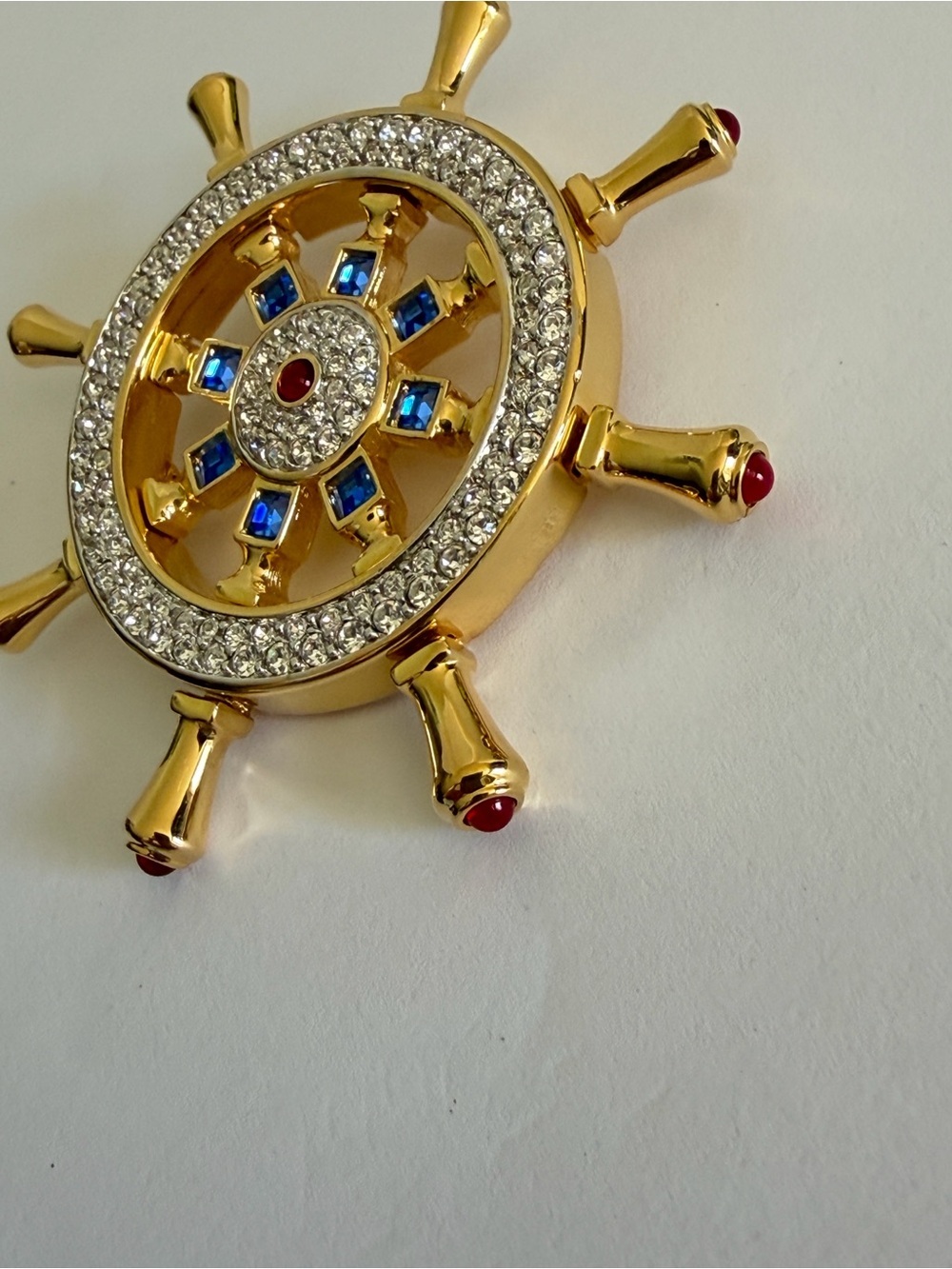 SWAROVSKI Nautical Ship Wheel Brooch Gemstone Crystal Blue Red Gold Pin Cruise - Picture 5 of 6